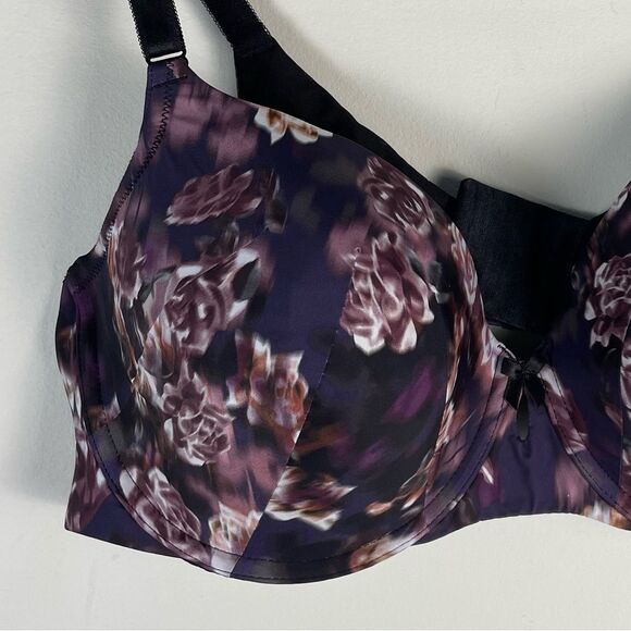 Torrid Lightly Lined T-shirt Pink Blur Rose 360 Back Smoothing Size 44C NEW - Picture 3 of 9